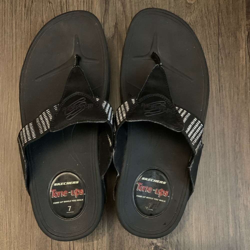 Skechers Black and White Tone-ups Sandals Size 7